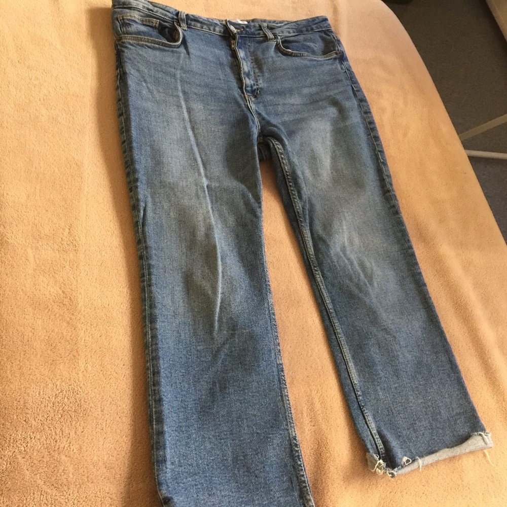 ZARA boot cut slight flare raw hem jean